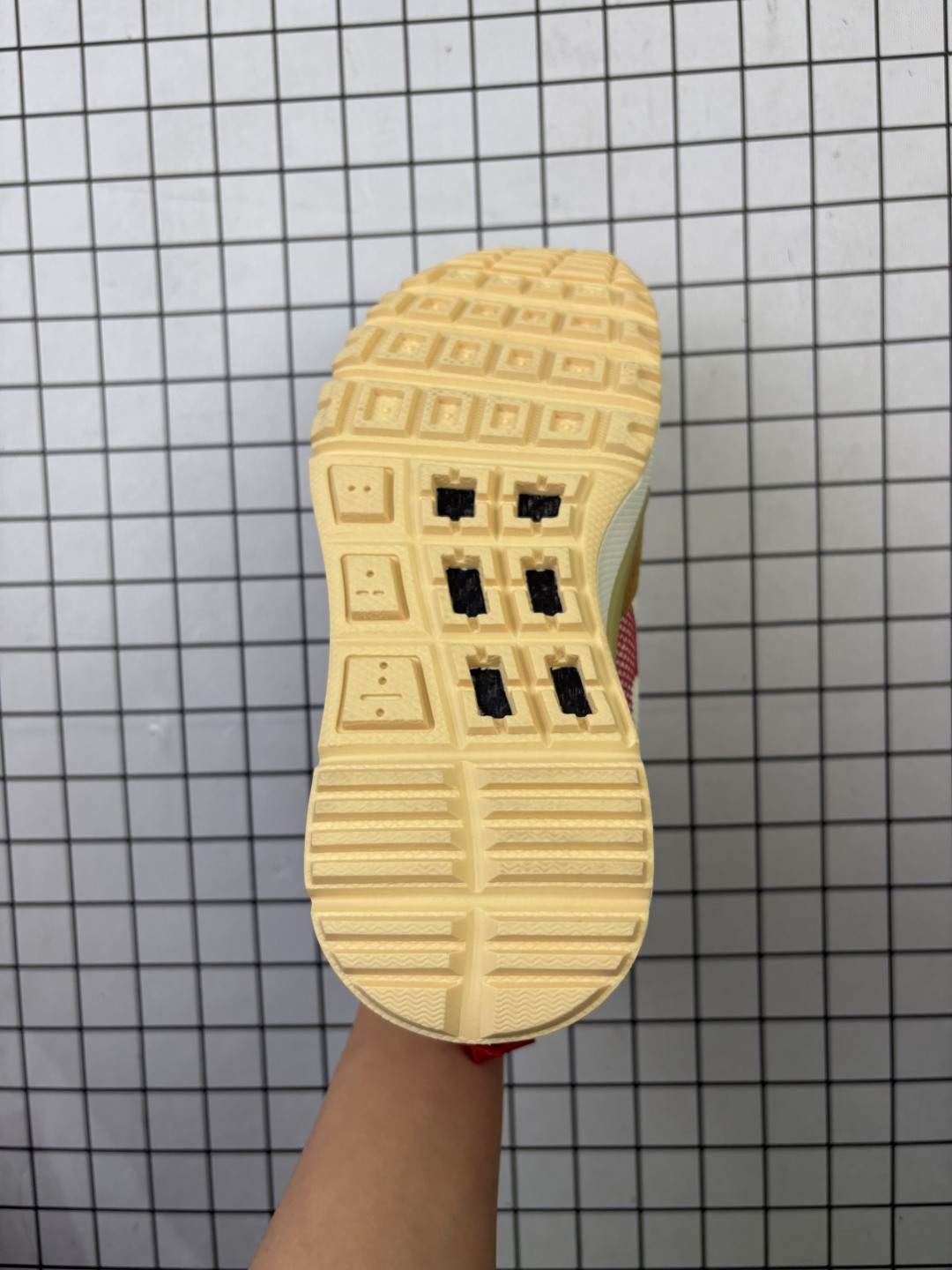 💰280
公司级：联乘艺术家-艺术家汤姆·萨克斯Tom Sachs x Nike Craft Mars Yard TS NASA 2.0宇航员神游太空百搭休闲运动透气慢跑鞋” 
货号:IF2885-100
尺码:36-45半
编码755