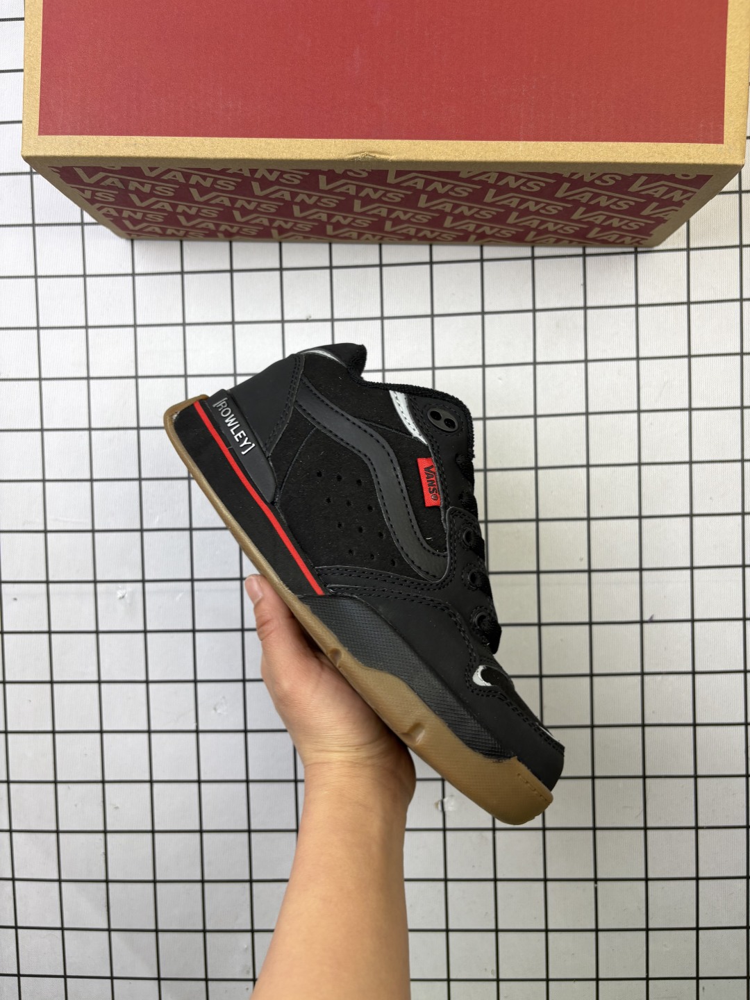 🈴💰140
硫化真标带半码!
VANS 万斯 Old Skool 时尚低帮百搭 耐磨防滑 硫化底帆布鞋
编码553
35-45