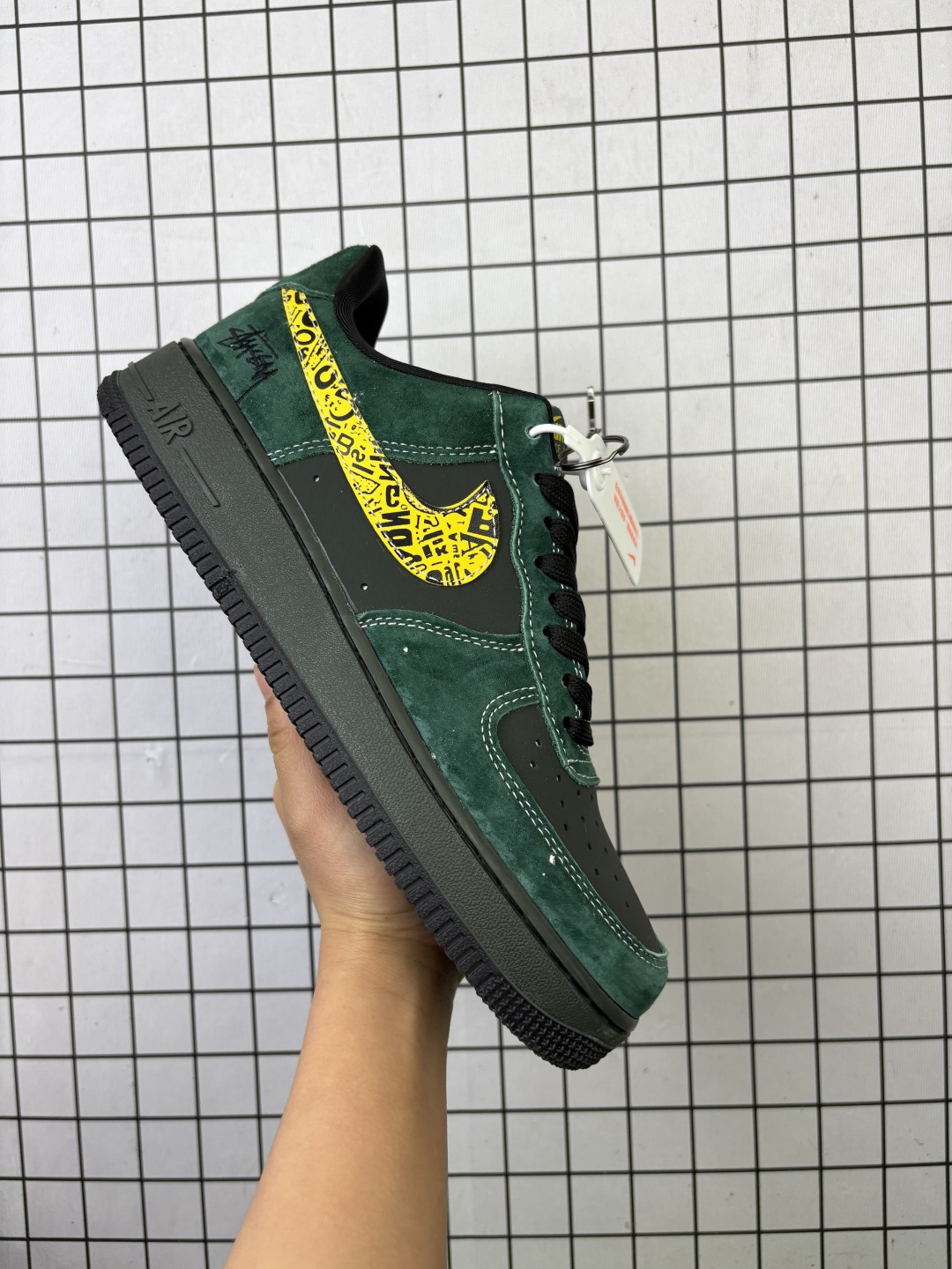 💰230
Nike/耐克 男女鞋真标半码制,原楦原纸版开发版型,采用软质荔枝纹牛剖革鞋面材质鞋面,内置全掌Air Sole气垫❗美国元祖街头潮牌-斯图西Stussy x Nike Air Force 1´07 Low"Stussy"空军一号经典低帮百搭休闲运动板鞋“ XL1979-137
类型:男女鞋
码数:36 36.5 37.5 38 38.5 39 40 40.5 41 42 42.5 43 44 45