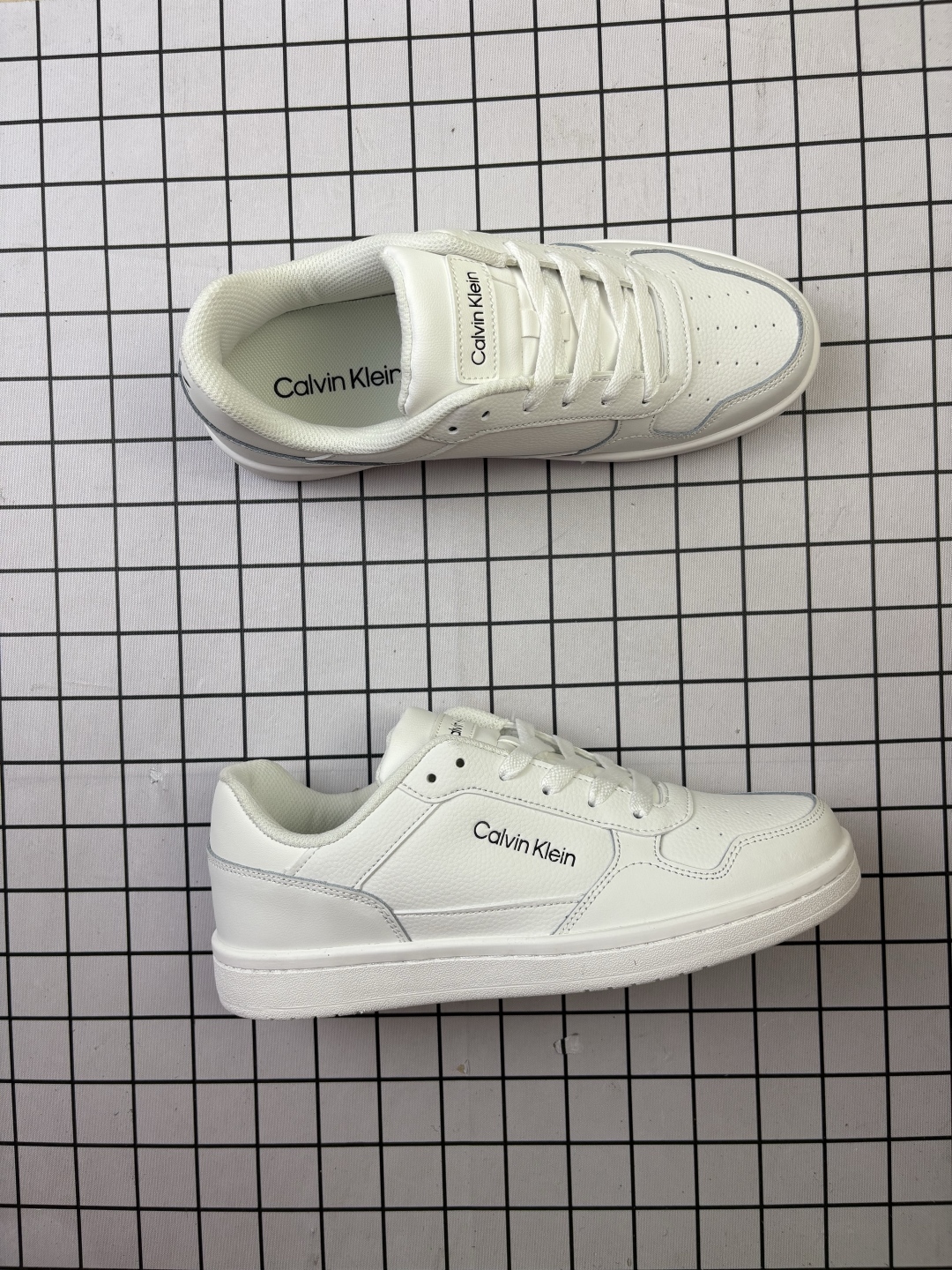 🈴💰130
公司级✅CKJ CALVIN KLEIN JEANS 系带圆头 低帮 生活休闲鞋
尺码:40-45
编码698