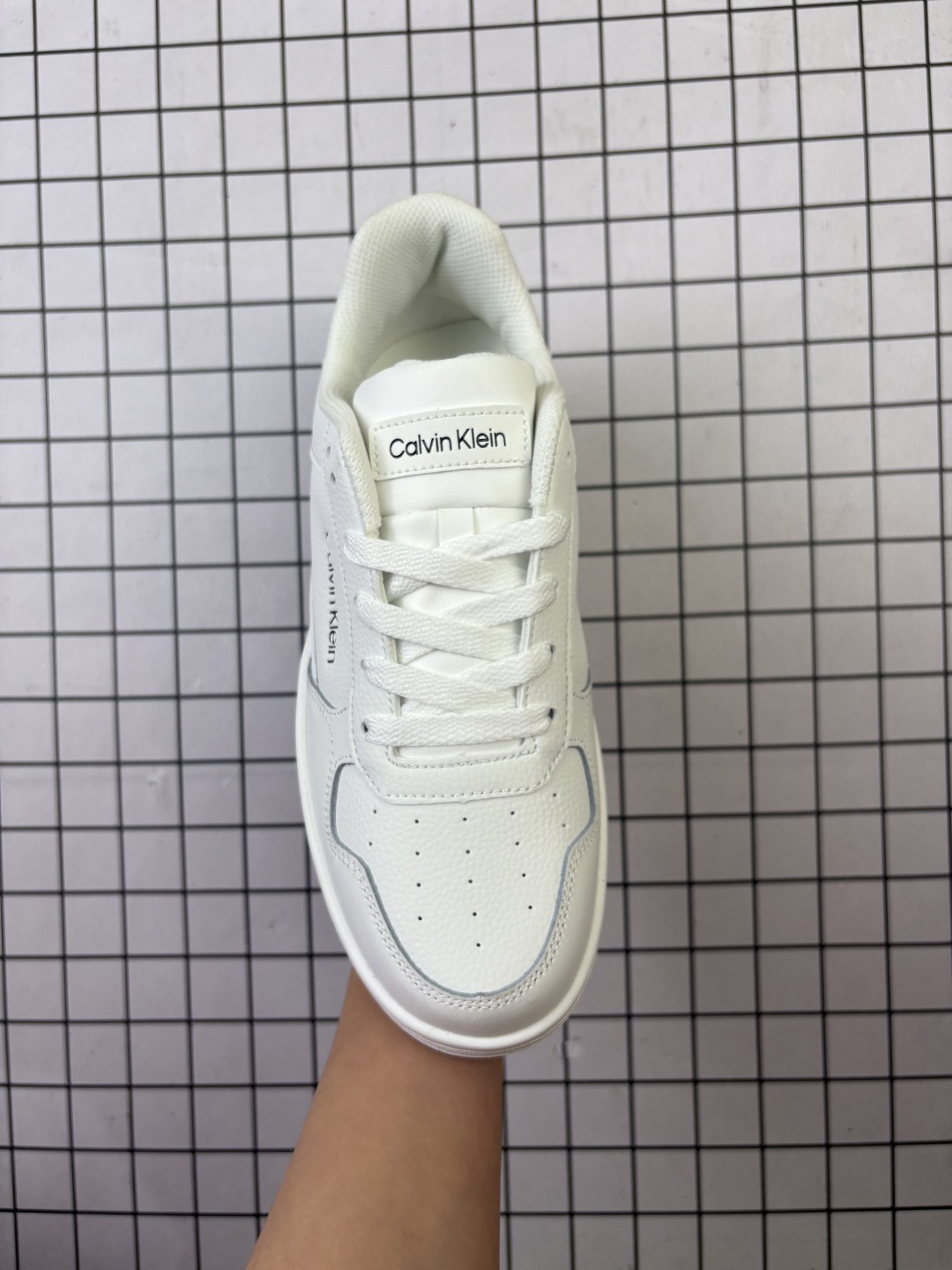 🈴💰130
公司级✅CKJ CALVIN KLEIN JEANS 系带圆头 低帮 生活休闲鞋
尺码:40-45
编码698