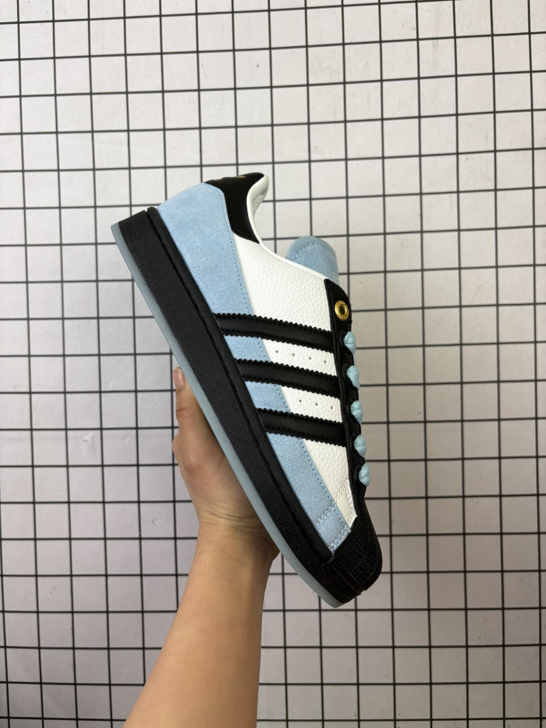 💰120
Adidas Originals Superstar贝壳头系列 阿迪达斯 低帮经典百搭休闲运动板鞋
货号:JQ0314
尺码:35 36 36.5 37 38 38.5 39 40 40.5 41 42 42.5 43 44 45
编码771