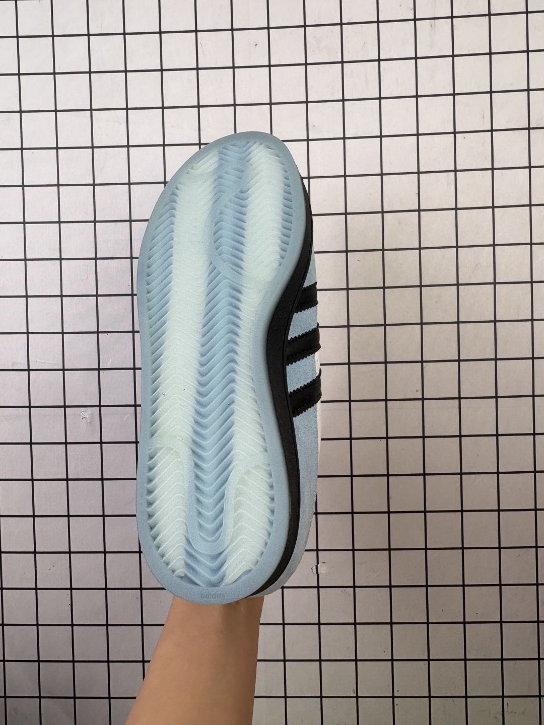 💰120
Adidas Originals Superstar贝壳头系列 阿迪达斯 低帮经典百搭休闲运动板鞋
货号:JQ0314
尺码:35 36 36.5 37 38 38.5 39 40 40.5 41 42 42.5 43 44 45
编码771