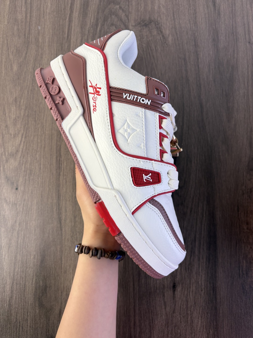 公司级✅路易威登/Louis Vuitton LV路易威登板鞋 新款 LV Trainer最新配色运动鞋 L家 篮球鞋风格运动鞋 该鞋由艺术总监 VIRGIL ABLOH设计 垫脚聚米微料加透气英伦网布 细节原版一致 编码577