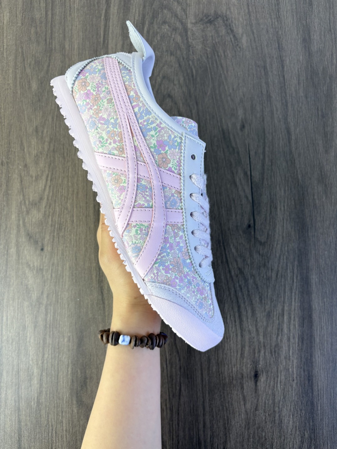 亚瑟士 Onitsuka Tiger Mexico 66 Slip On 鬼冢虎复古时尚 舒适透气皮革鞋面耐磨防滑 休闲运动跑步鞋 虎底采用磨耐防橡滑胶底大富有弹性,缓减冲震休闲运动鞋. 编码771