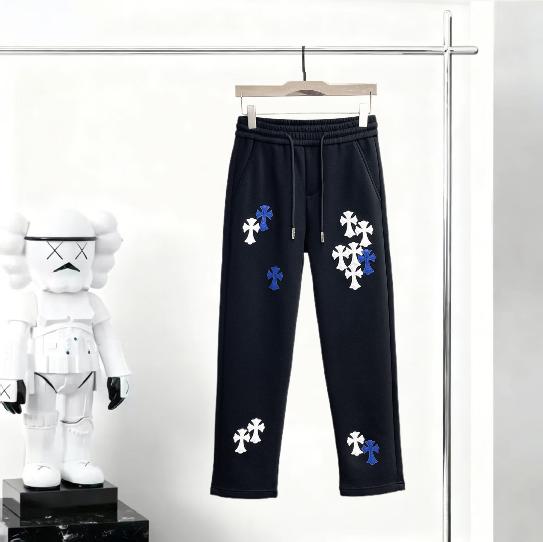 NO:746816,Chrome Hearts' 2026 spring new trousers and casual pants are on sale simultaneously on the official website. The brand's classic LOGO casual pants are made of customized fabrics with excellent comfort and strong touch. Highly recognizable and perfect in appearance and craftsmanship. Sizes M-3XL,,chrome hearts,19860909克罗心 2026春季新款长裤休闲裤官网同步发售.品牌经典LOGO休闲裤 ,定制面料,舒适度极好,手触感强烈.辨识度极高,完美品相工艺. 尺码M-3XL,,chrome hearts,,Men's clothing