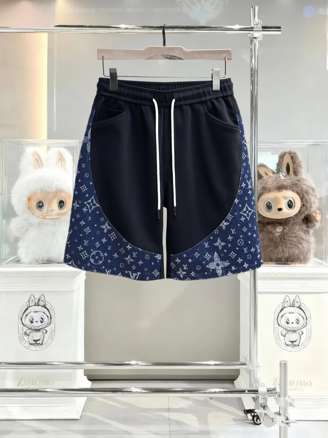 NO:838864,LV Burberry's three-standard complete 2026 summer new men's casual shorts, advanced custom-made breathable fabrics, extremely breathable, elastic and comfortable, impeccable details, top-grade accessories, original logo design concept, delicate and soft feel!  The upper body fit is awesome!  Size M-XXXL, please state your height and weight when ordering, burberry, louis vuitton, shorts,19860909LV 巴宝莉三标齐全 2026夏季新款男士休闲短裤,高级定制面料透气面料 透气弹力舒适度极高,细节无可挑剔,顶级辅料配备,原版logo设计理念,手感细腻柔软！上身版型超赞！尺码M-XXXL下单报身高体重,,burberry,louis vuitton,shorts,,Men's clothing