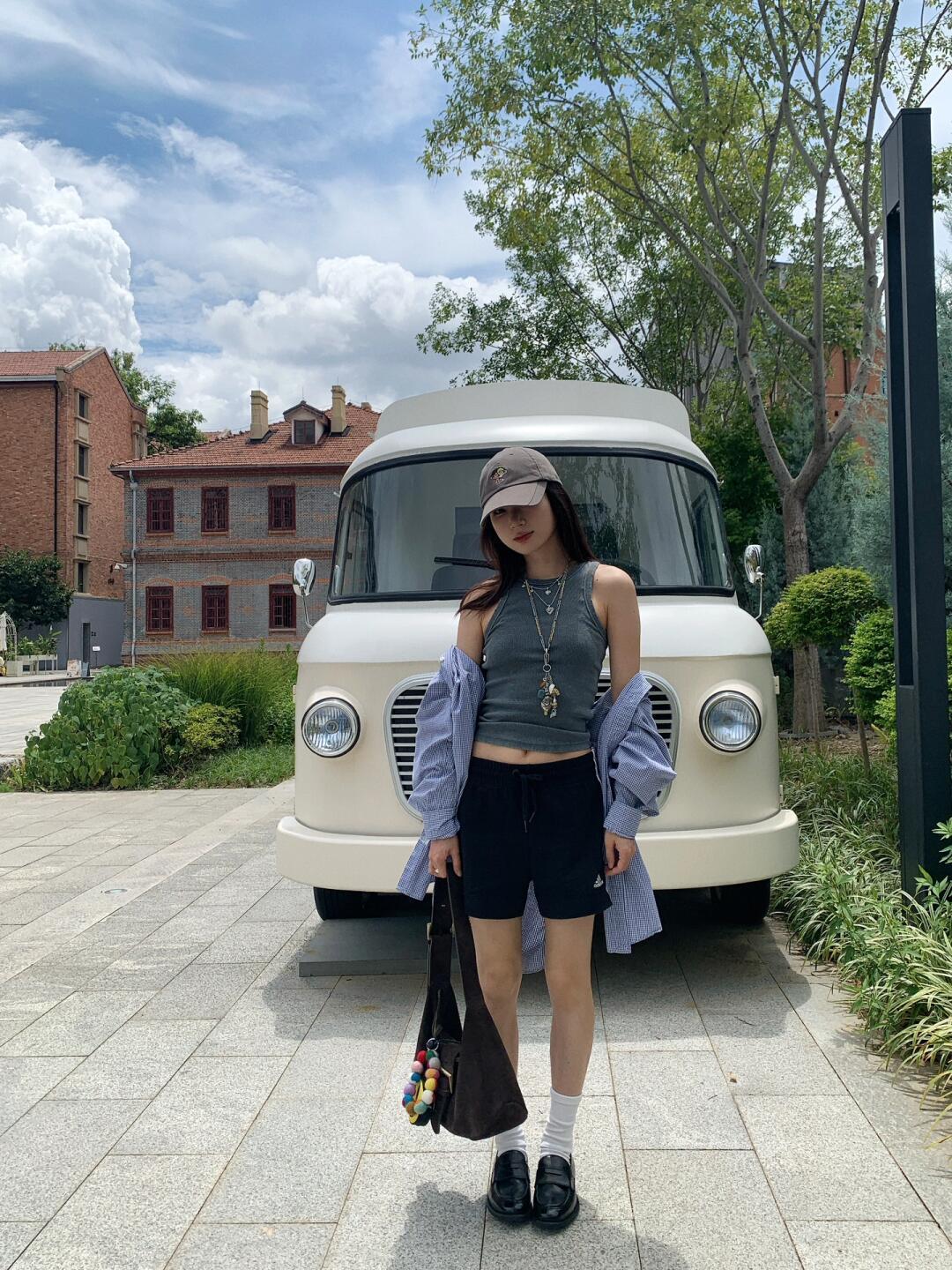 Adidas  短裤服装 5