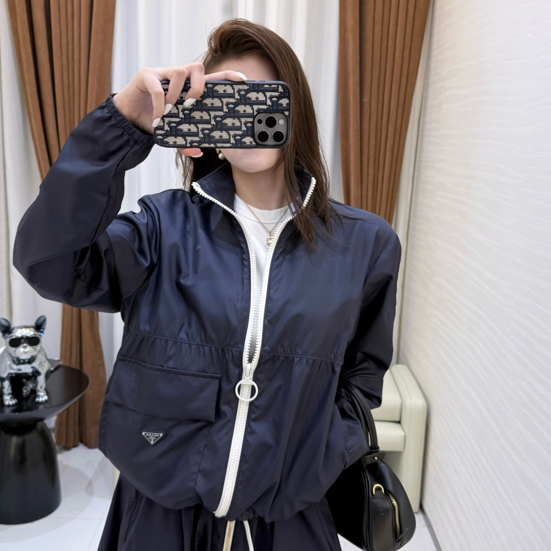 NO:762626,It must be kept to oneself!  !  Put a T-shirt underneath!  This is how to wear [Wang Chai], tees, t-shirt, in spring19860909必须自留啊！！ 里面搭个T恤！ 春天就这样穿[旺柴],,tees，t-shirt,,Women's clothing