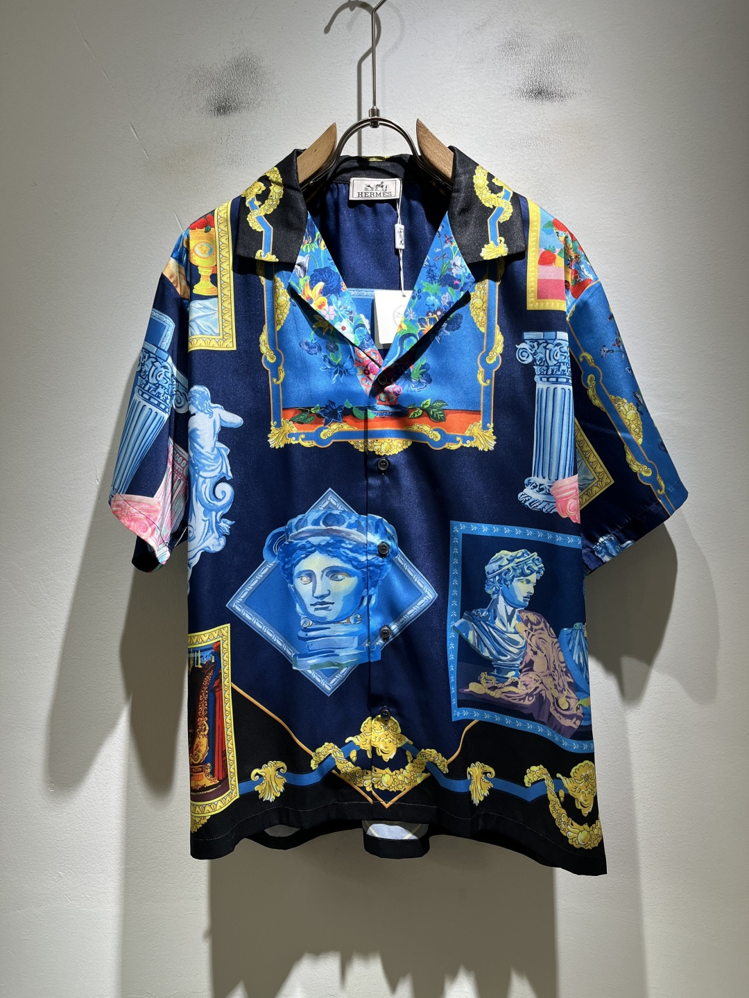 VERS*CE/范*哲  2026春夏新品原单长袖衬衣，VERS*CE/范*哲  贸易公司渠道 产品 值的推荐 ，全景印