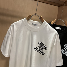 小香情侣款T恤CHA**L 2026春夏新款创意休闲男女同款👫短袖T恤,秒杀业内的欧美贸易私单,CHA* 小香情侣款T恤CHA**L 2026春夏新款创意休闲男女同款👫短袖T恤,秒杀业内的欧美贸易私单,CHA*