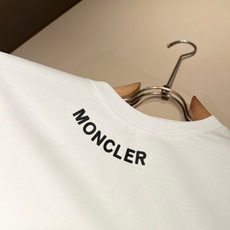 Moncler蒙家 2026春夏最新男女同款👫贸易订单短袖T恤,全品相!!网红款!采用logo图案压胶设 Moncler蒙家 2026春夏最新男女同款👫贸易订单短袖T恤,全品相!!网红款!采用logo图案压胶设