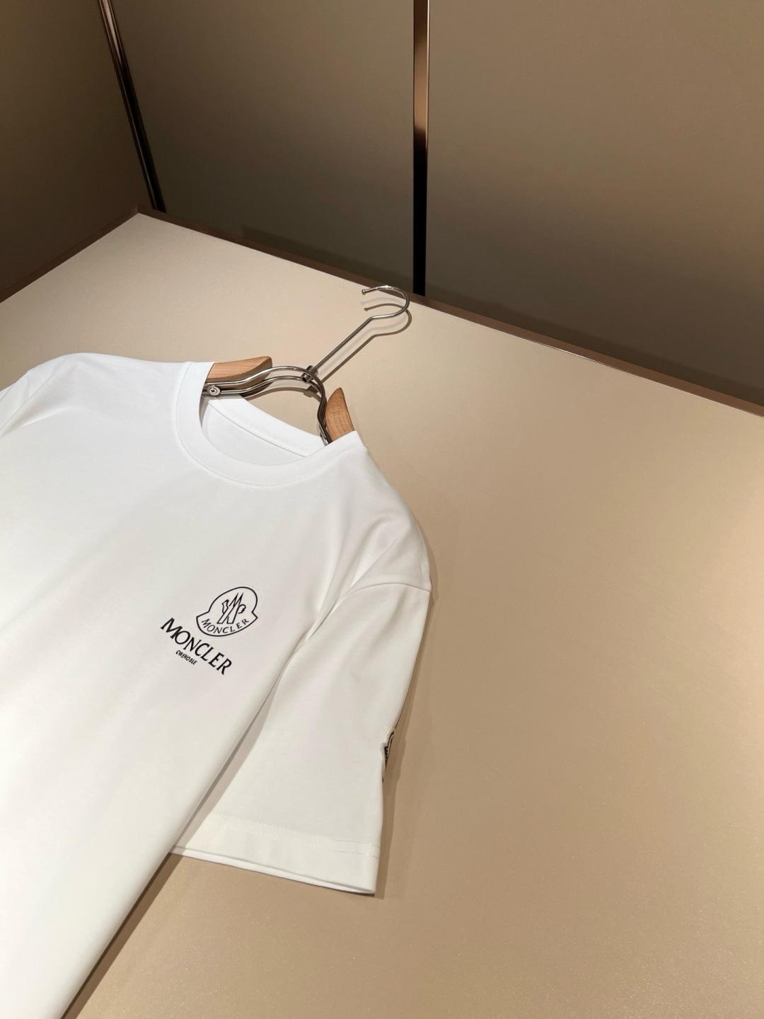 Moncler蒙家 2026春夏最新男女同款👫贸易订单短袖T恤，全品相！！网红款！采用logo图案压胶设