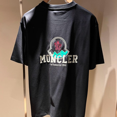 Moncler蒙家 2026春夏最新男女同款👫贸易订单短袖T恤,全品相!!网红款!采用logo图案压胶设 Moncler蒙家 2026春夏最新男女同款👫贸易订单短袖T恤,全品相!!网红款!采用logo图案压胶设