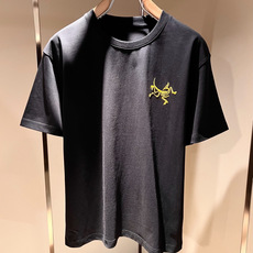 ARCTER*X始*祖鸟 2026春夏新款男女同款👫短袖T恤户外品牌可能大家第一想到的就是加拿大鹅、始祖 ARCTER*X始*祖鸟 2026春夏新款男女同款👫短袖T恤户外品牌可能大家第一想到的就是加拿大鹅、始祖