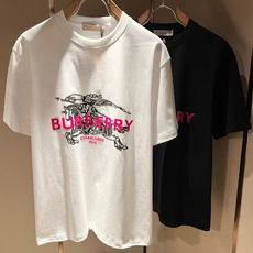BURBER*Y巴*莉2026春夏新品男女同款👫短袖T恤,重磅来袭,最近比较火热的环保纯棉面料制作而成, BURBER*Y巴*莉2026春夏新品男女同款👫短袖T恤,重磅来袭,最近比较火热的环保纯棉面料制作而成,