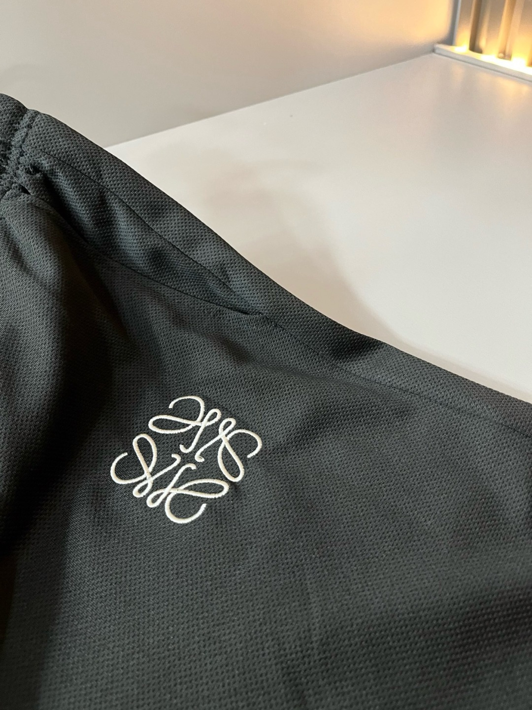 LOE*WE罗*威 2026春夏男女同款👫套装，意大利原厂订单渠道，极具个性高级潮风，标志logo图案刺
