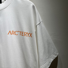 ARCTER*X始*祖鸟 2026春夏新款男女同款👫短袖T恤户外品牌可能大家第一想到的就是加拿大鹅、始祖 ARCTER*X始*祖鸟 2026春夏新款男女同款👫短袖T恤户外品牌可能大家第一想到的就是加拿大鹅、始祖