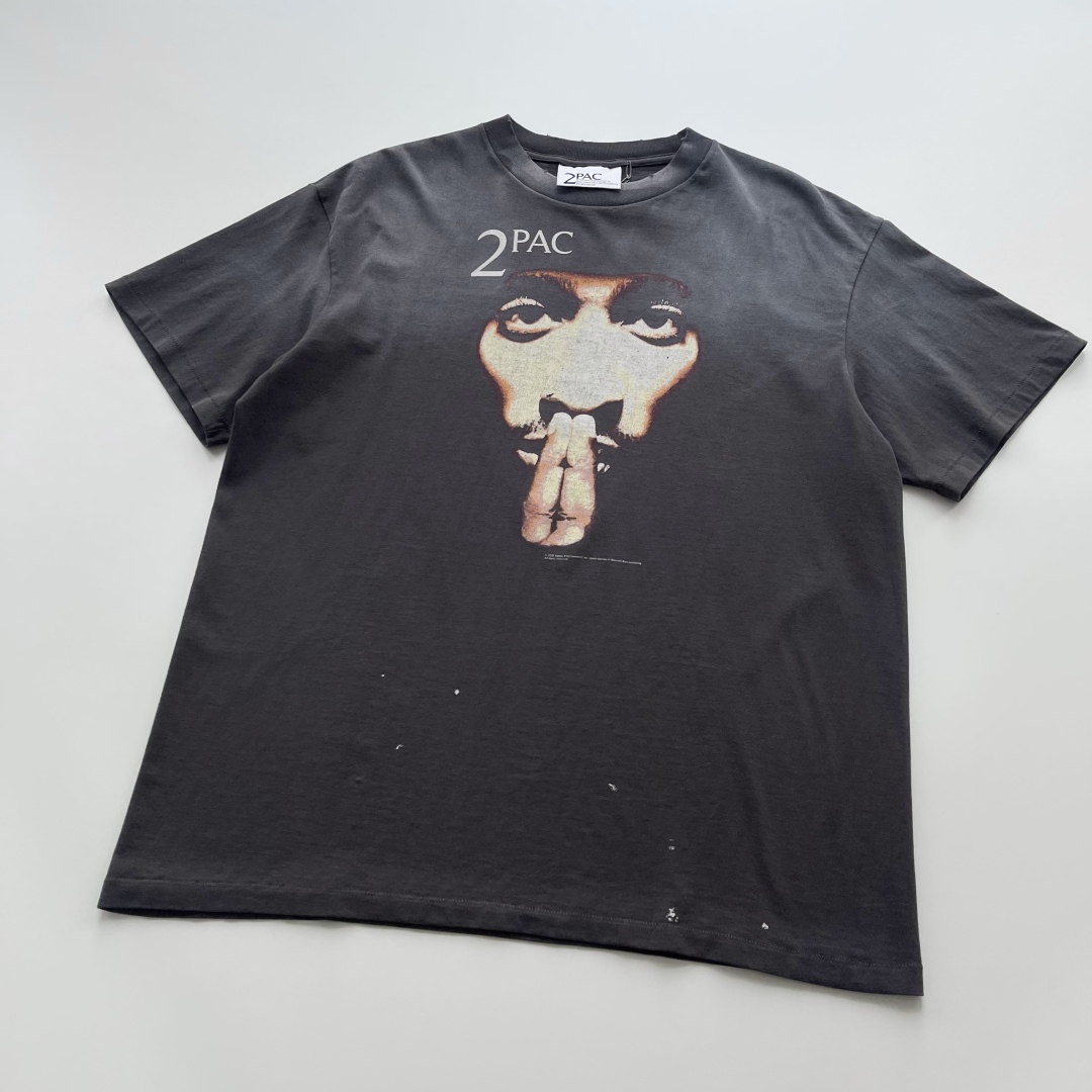 SAINT Mxxxxxx x 2PAC T-Shirt: Vintage-Style Hip-Hop Tee with Distressed Details 2 cmp a1752744664998 2147