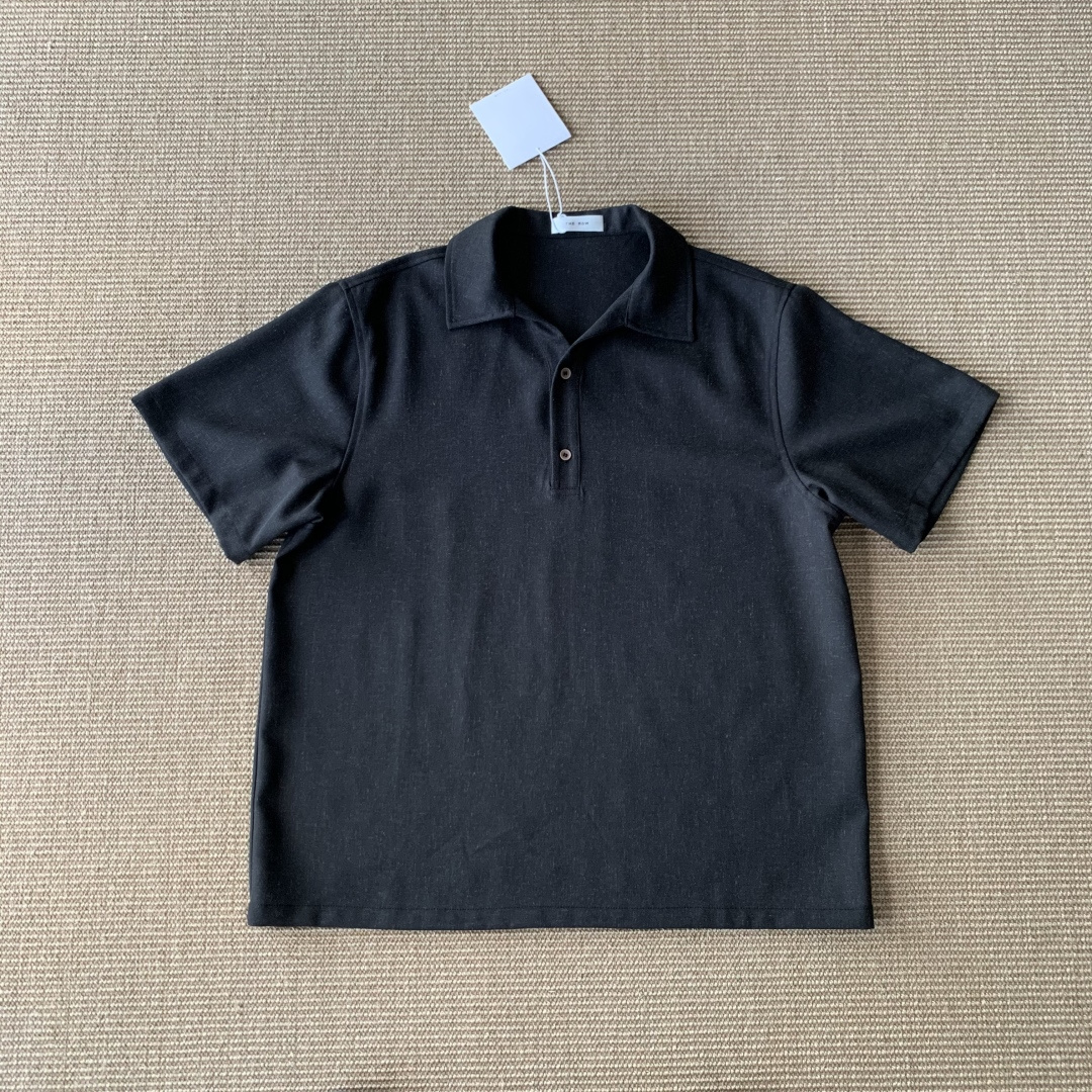 NO:820529,Spring new style, in stock, The Row two-button lapel short-sleeved shirt, cotton and linen Tencel anti-wrinkle fabric, special texture, SMLXL size, men's clothing, T-shirt,19860909开春新款 现货 The Row两粒扣翻领短袖衬衣 棉麻天丝抗褶皱面料 特殊纹理质感 SMLXL码,男装,T-shirt,,Women's clothing