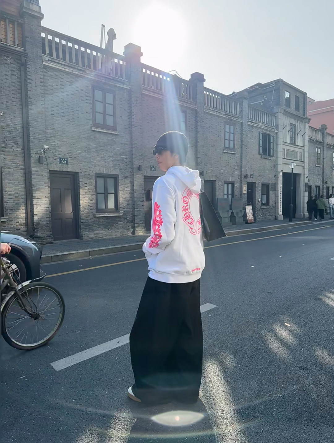 Sweatshirt