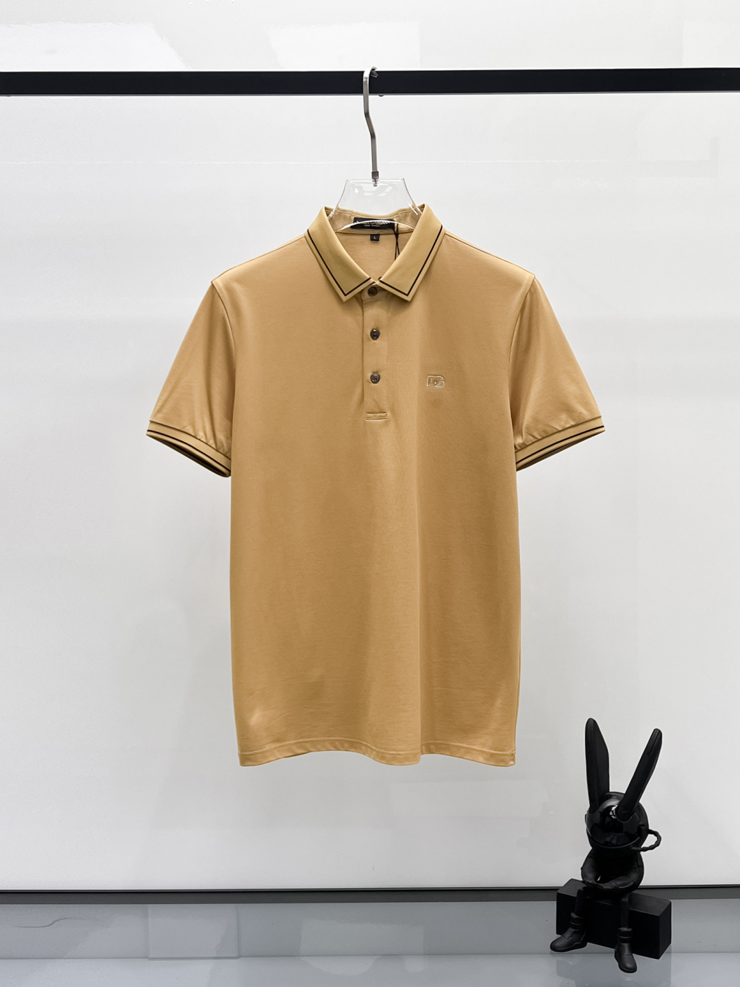 NO:127394,Dolce & Gabbana DG Xinjiang long lint cotton fabric soft, comfortable and breathable 2025 summer limited short-sleeved Polo series -,Dolce & Gabbana,Dolce & Gabbana,T-shirt,alexander wang19860909杜嘉班纳 DG 新疆长绒棉 面料柔软舒适透气 2025 夏季 限量款短袖Polo系列 -,,Dolce&Gabbana,Dolce&Gabbana,T-shirt,alexander wang,Men's clothing