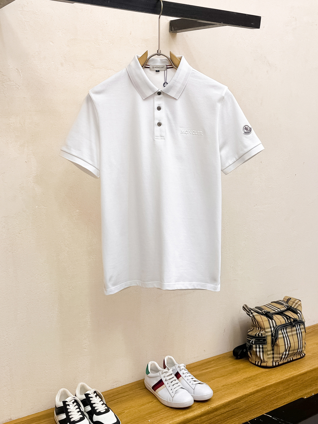 NO:116563,The masked Xinjiang long velvet cotton fabric is soft, comfortable and breathable 2025 summer limited short-sleeved Polo series -,,Moncler,T-shirt,alexander wang19860909蒙口 新疆长绒棉 面料柔软舒适透气 2025 夏季 限量款短袖Polo系列 -,,Moncler,T-shirt,alexander wang,Men's clothing