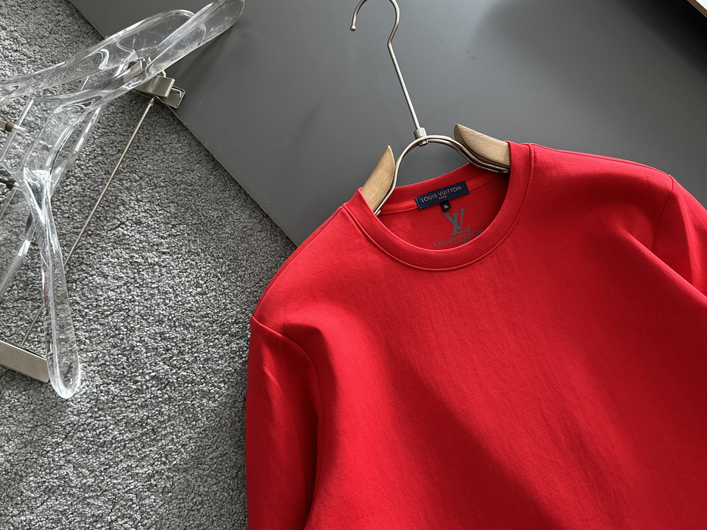 🌾 Lv 2025早秋新款 顶级版本 最新款空气层 卫衣独家发售！原版复刻，独家设计，超强工艺！极其奢华