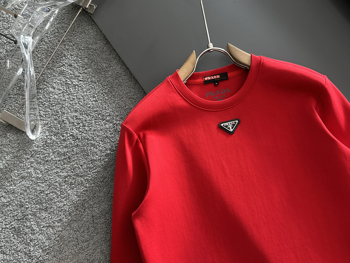 🌾 普拉达 2025早秋新款 顶级版本 最新款空气层 卫衣独家发售！原版复刻，独家设计，超强工艺！极其奢