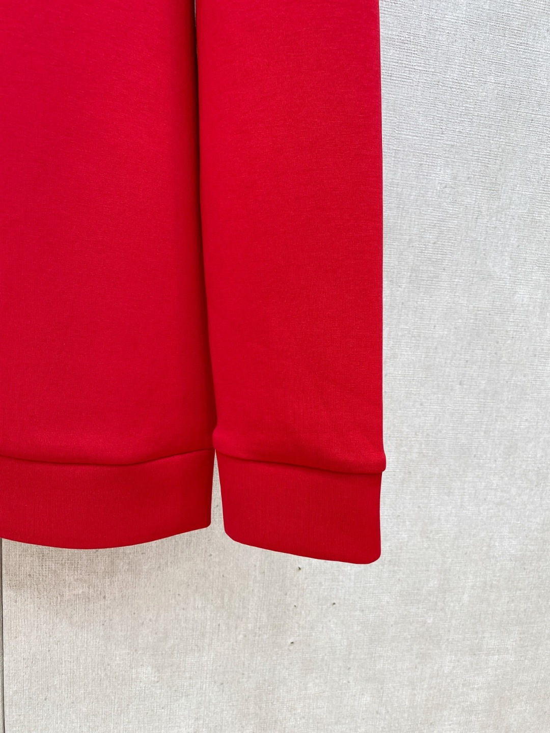 蒙口 新年中国红 2025秋冬新款 顶级版本 最新款空气层 卫衣独家发售！原版复刻，独家设计，超强工艺！