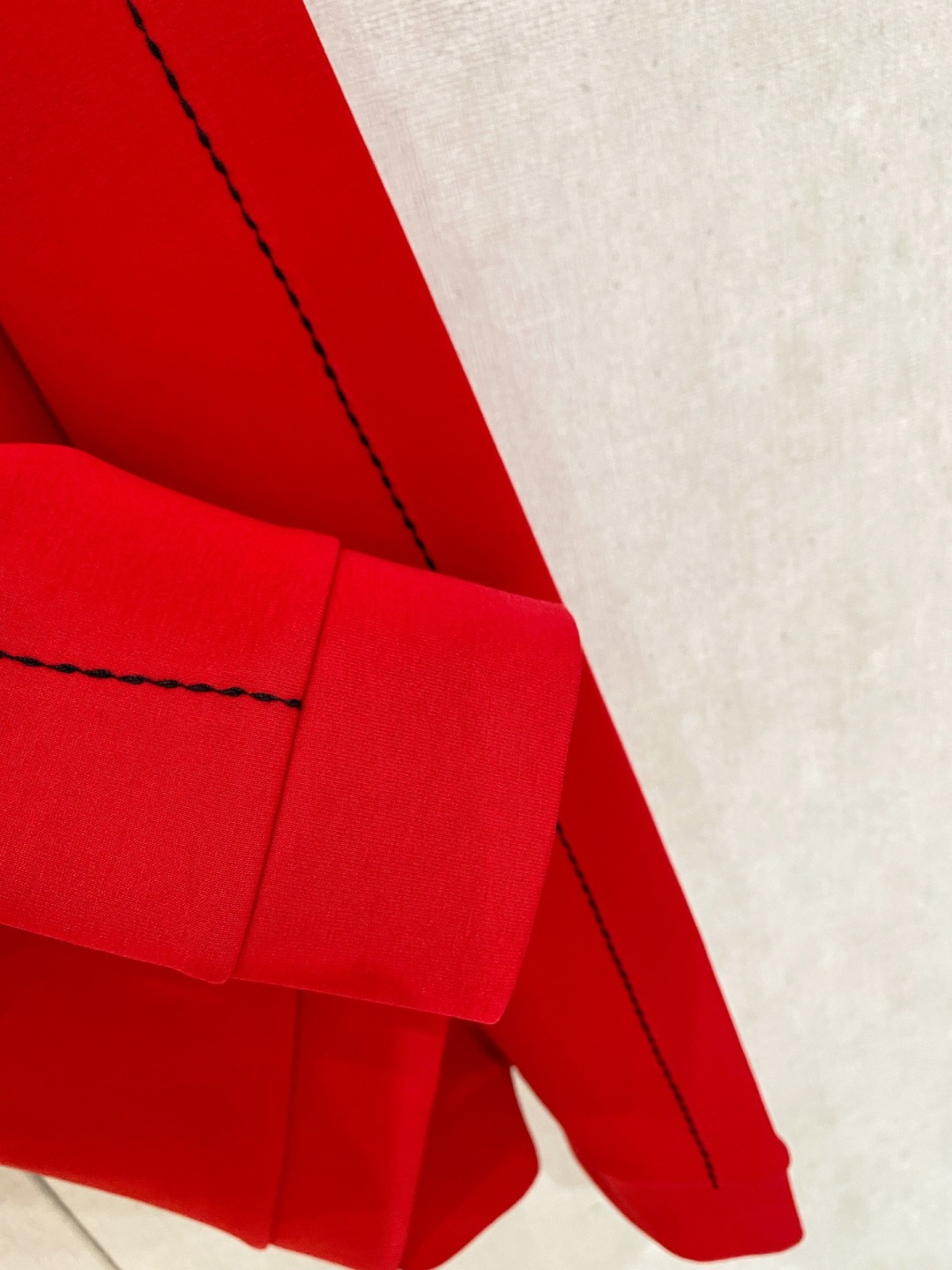 始祖鸟 新年中国红 2025秋冬新款 顶级版本 最新款空气层 卫衣独家发售！原版复刻，独家设计，超强工艺