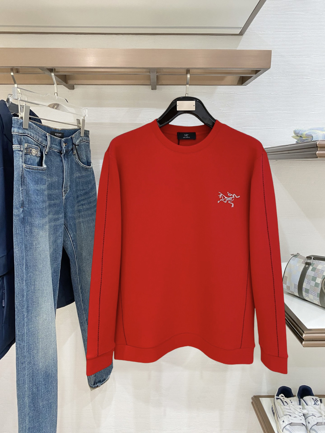 始祖鸟 新年中国红 2025秋冬新款 顶级版本 最新款空气层 卫衣独家发售！原版复刻，独家设计，超强工艺