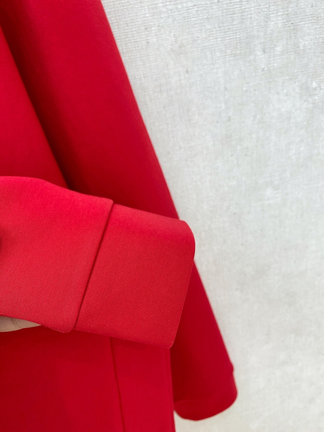 Lv 新年中国红 2025秋冬新款 顶级版本 最新款空气层 卫衣独家发售！原版复刻，独家设计，超强工艺！