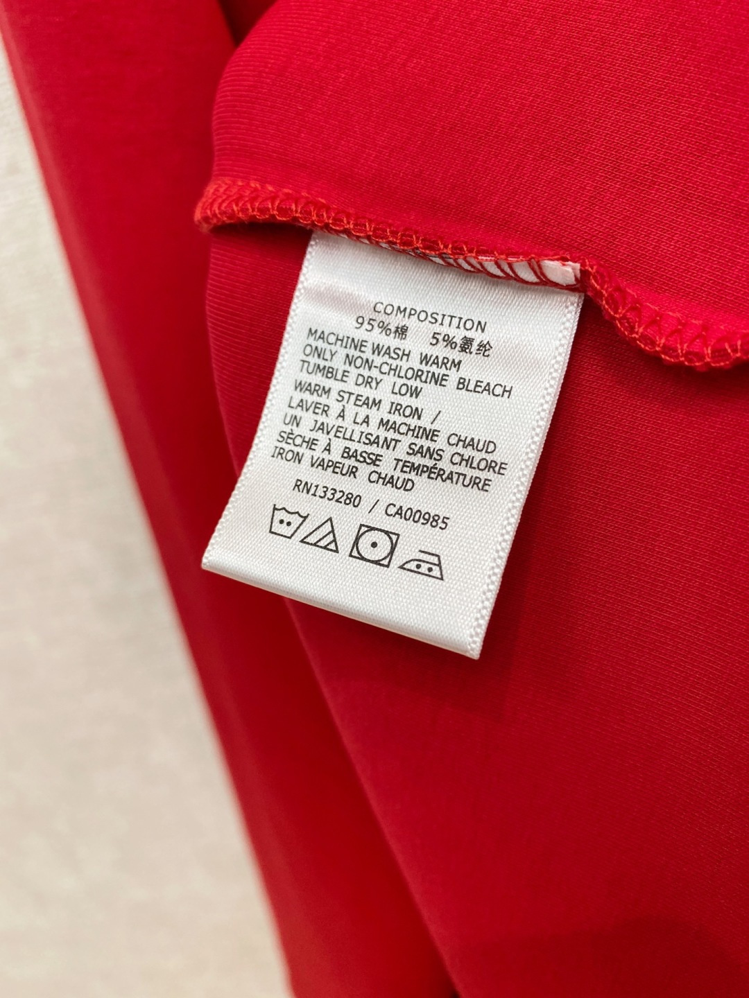 Lv 新年中国红 2025秋冬新款 顶级版本 最新款空气层 卫衣独家发售！原版复刻，独家设计，超强工艺！