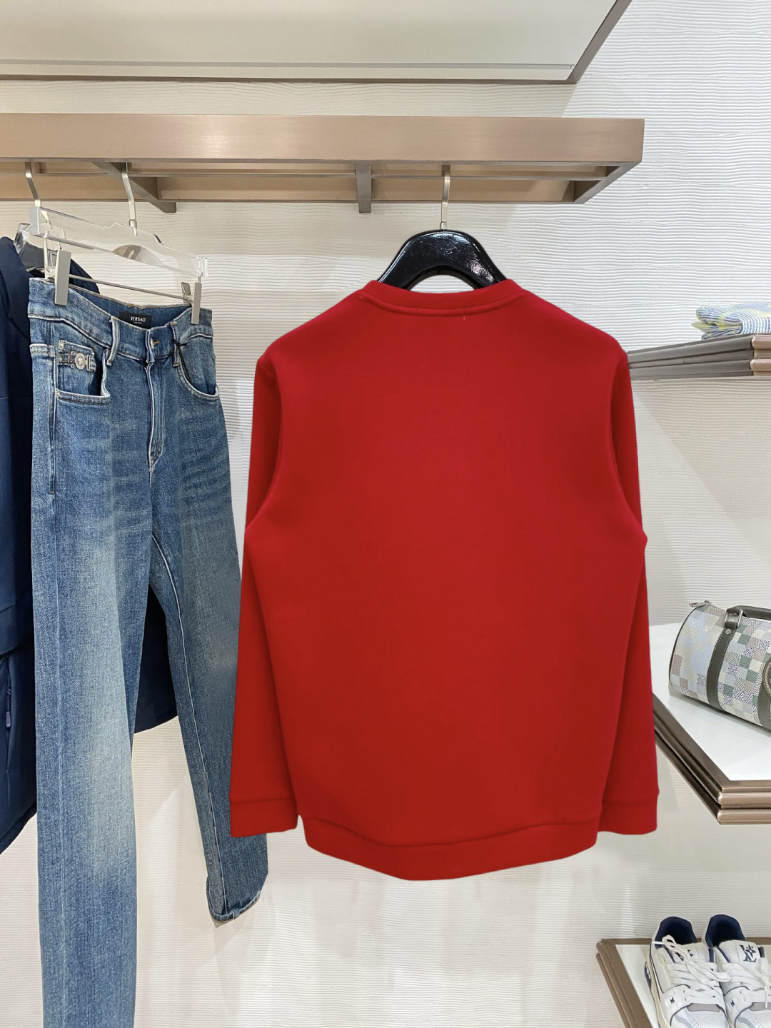 Lv 新年中国红 2025秋冬新款 顶级版本 最新款空气层 卫衣独家发售！原版复刻，独家设计，超强工艺！