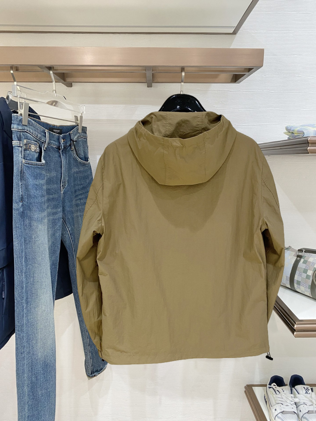 🌾 巴宝莉 2025 早秋新款爆款专柜新款休闲时尚夹克 超前卫设计风格 细腻舒适 穿着非常轻便不易起皱。