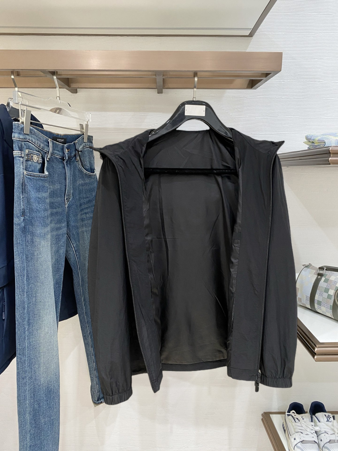 🌾 巴宝莉 2025 早秋新款爆款专柜新款休闲时尚夹克 超前卫设计风格 细腻舒适 穿着非常轻便不易起皱。