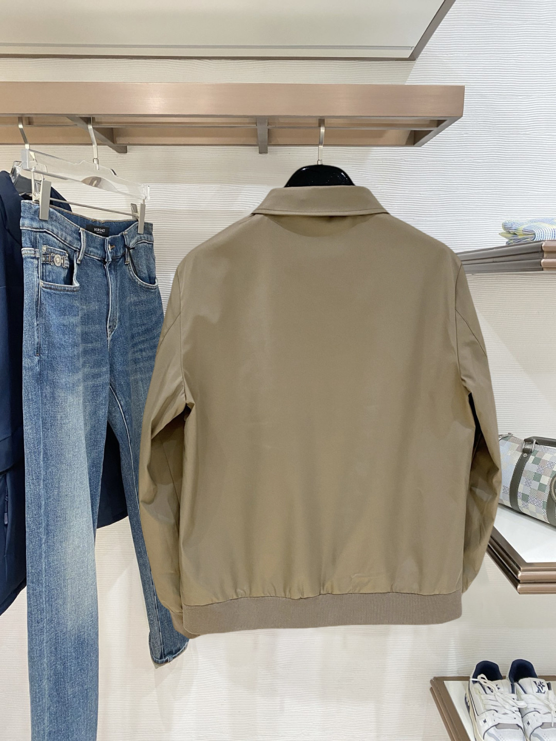 🌾 巴宝莉 2025 早秋新款爆款专柜新款休闲时尚夹克 超前卫设计风格 细腻舒适 穿着非常轻便不易起皱。