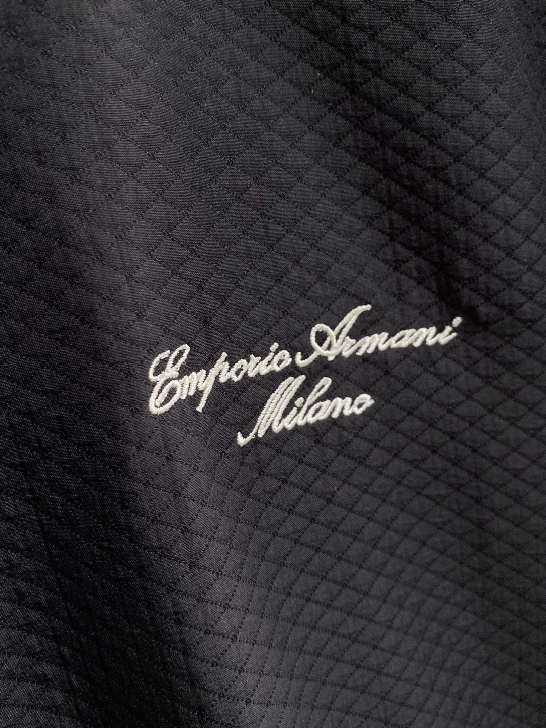 🌾 阿玛尼 2025 早秋新款爆款专柜新款休闲时尚夹克 超前卫设计风格 细腻舒适 穿着非常轻便不易起皱。