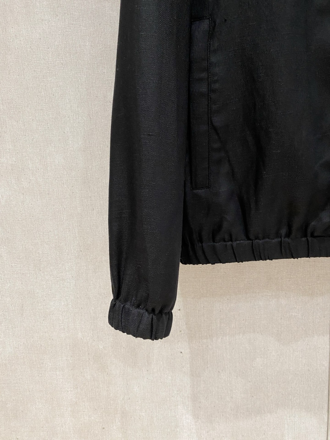 🌾 lP🆕 1925 早秋新款爆款专柜新款休闲时尚夹克 超前卫设计风格 细腻舒适 穿着非常轻便不易起皱。