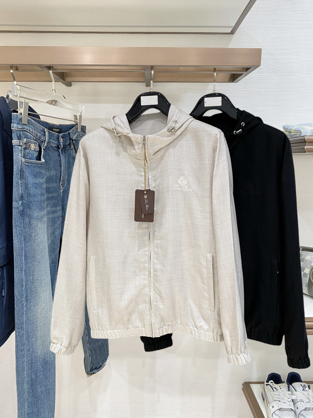 🌾 lP🆕 1925 早秋新款爆款专柜新款休闲时尚夹克 超前卫设计风格 细腻舒适 穿着非常轻便不易起皱。