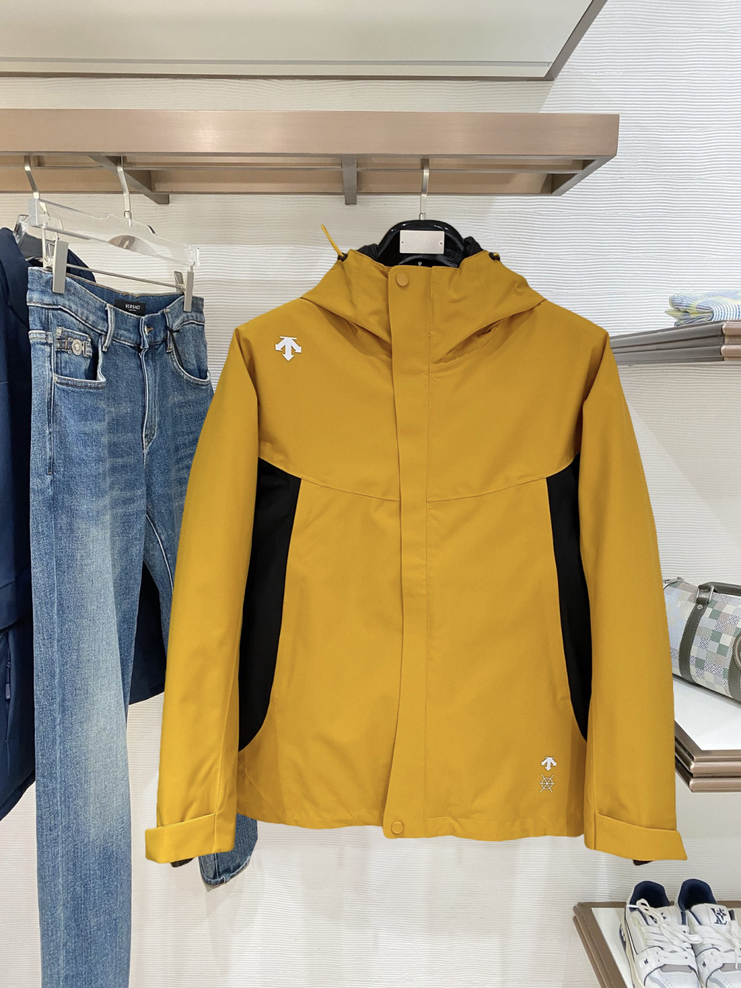 _ddH9sj3UZRkFJad70UqPUBRXXRqW0w-fcfZj5Ww