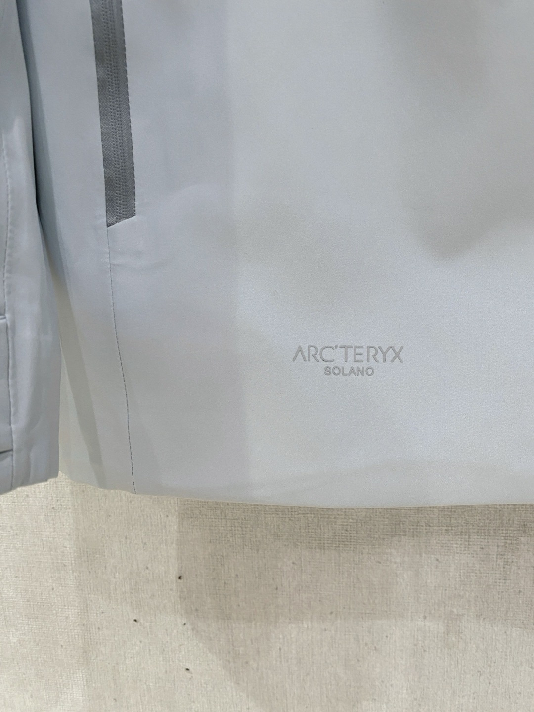 开春新品 ARC’TERYX*始祖鸟 26ss新款轻薄硬壳冲锋衣百搭户外男女同款🔥采用原厂GORE-TE