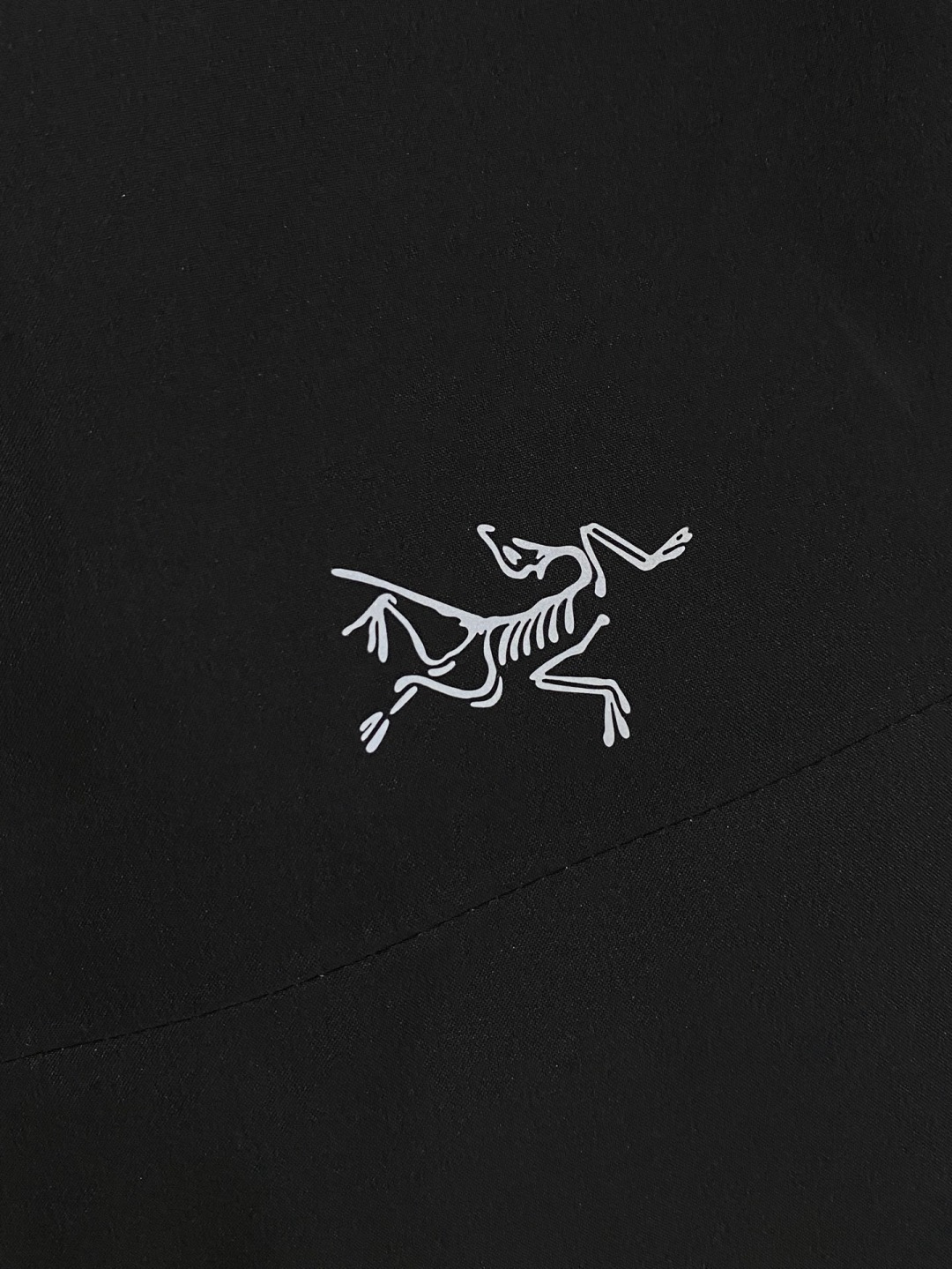 开春新品 ARC’TERYX*始祖鸟 26ss新款轻薄硬壳冲锋衣百搭户外男女同款🔥采用原厂GORE-TE