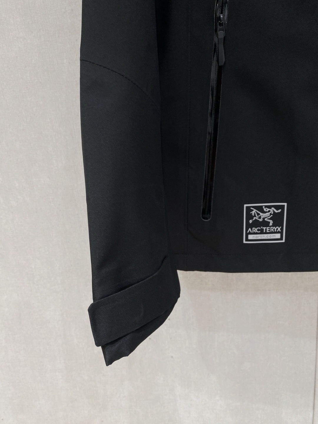 开春新品 ARC’TERYX*始祖鸟 26ss新款轻薄硬壳冲锋衣百搭户外男女同款🔥采用原厂GORE-TE