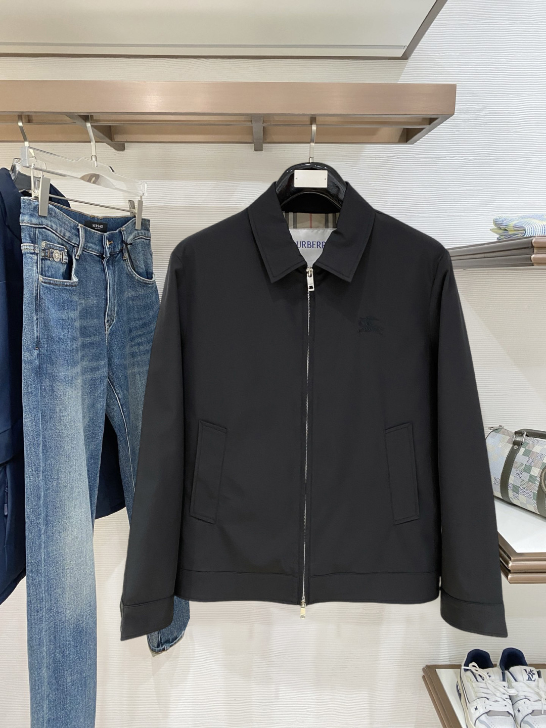 BBR 巴宝莉 2025 秋冬刺绣战马商务夹克新款爆款新款休闲时尚夹克外套 KK超前卫设计风格 细腻舒适