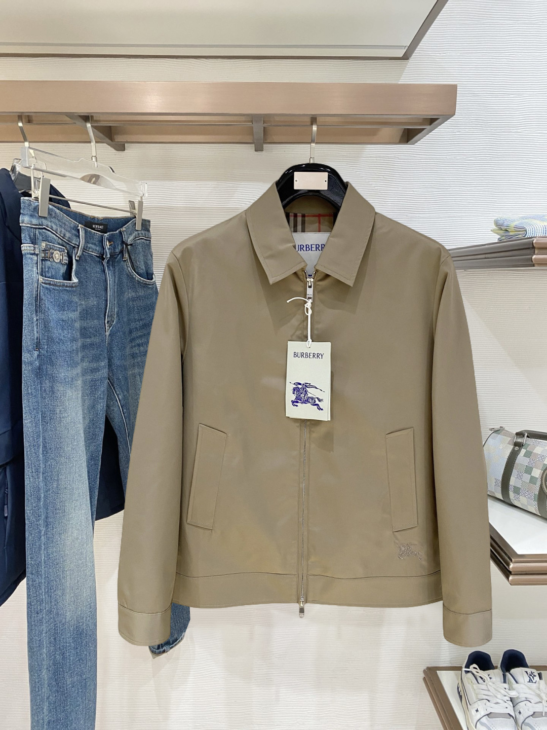 BBR 巴宝莉 2025 秋冬刺绣战马商务夹克新款爆款新款休闲时尚夹克外套 KK超前卫设计风格 细腻舒适