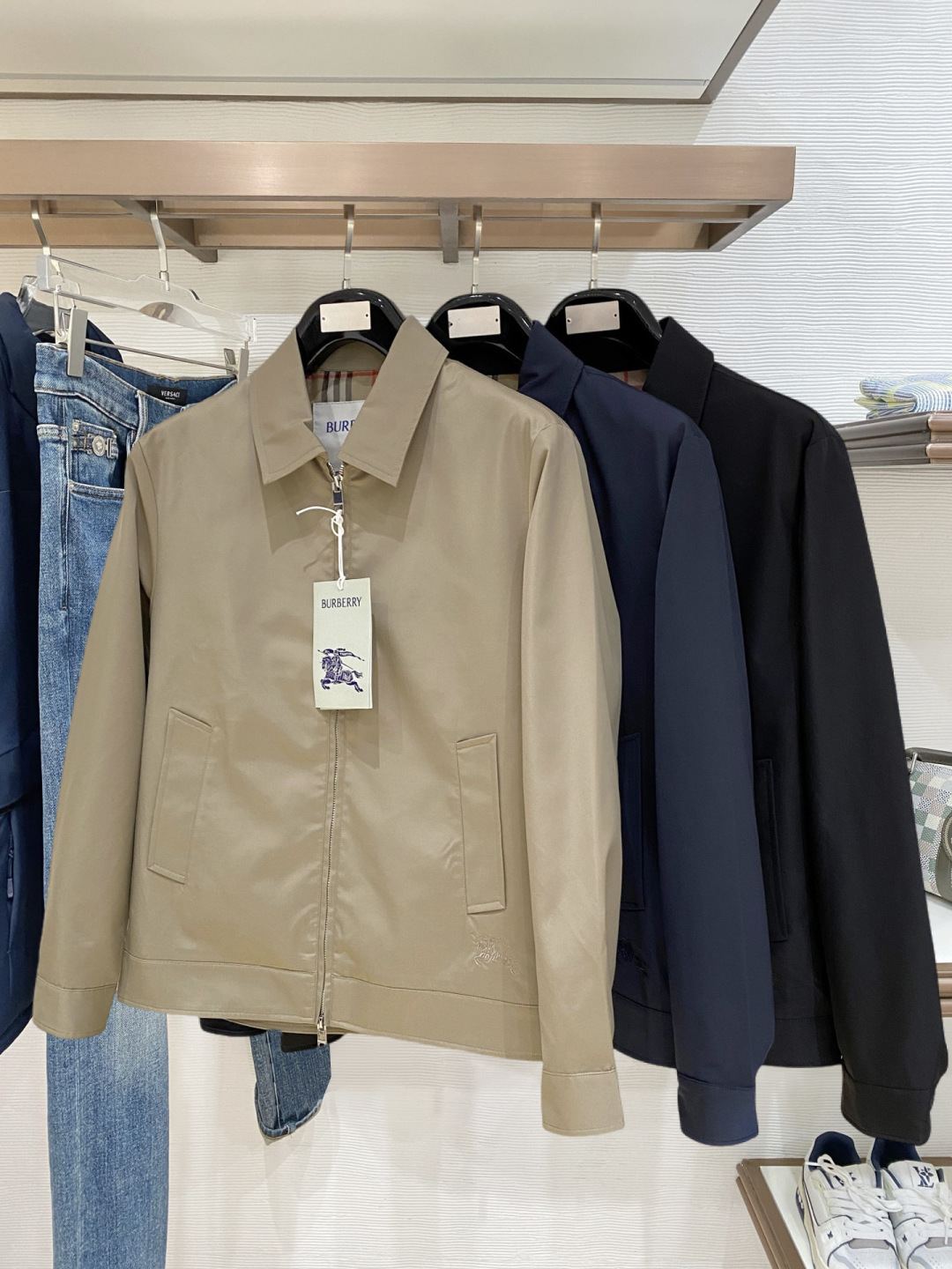 BBR 巴宝莉 2025 秋冬刺绣战马商务夹克新款爆款新款休闲时尚夹克外套 KK超前卫设计风格 细腻舒适