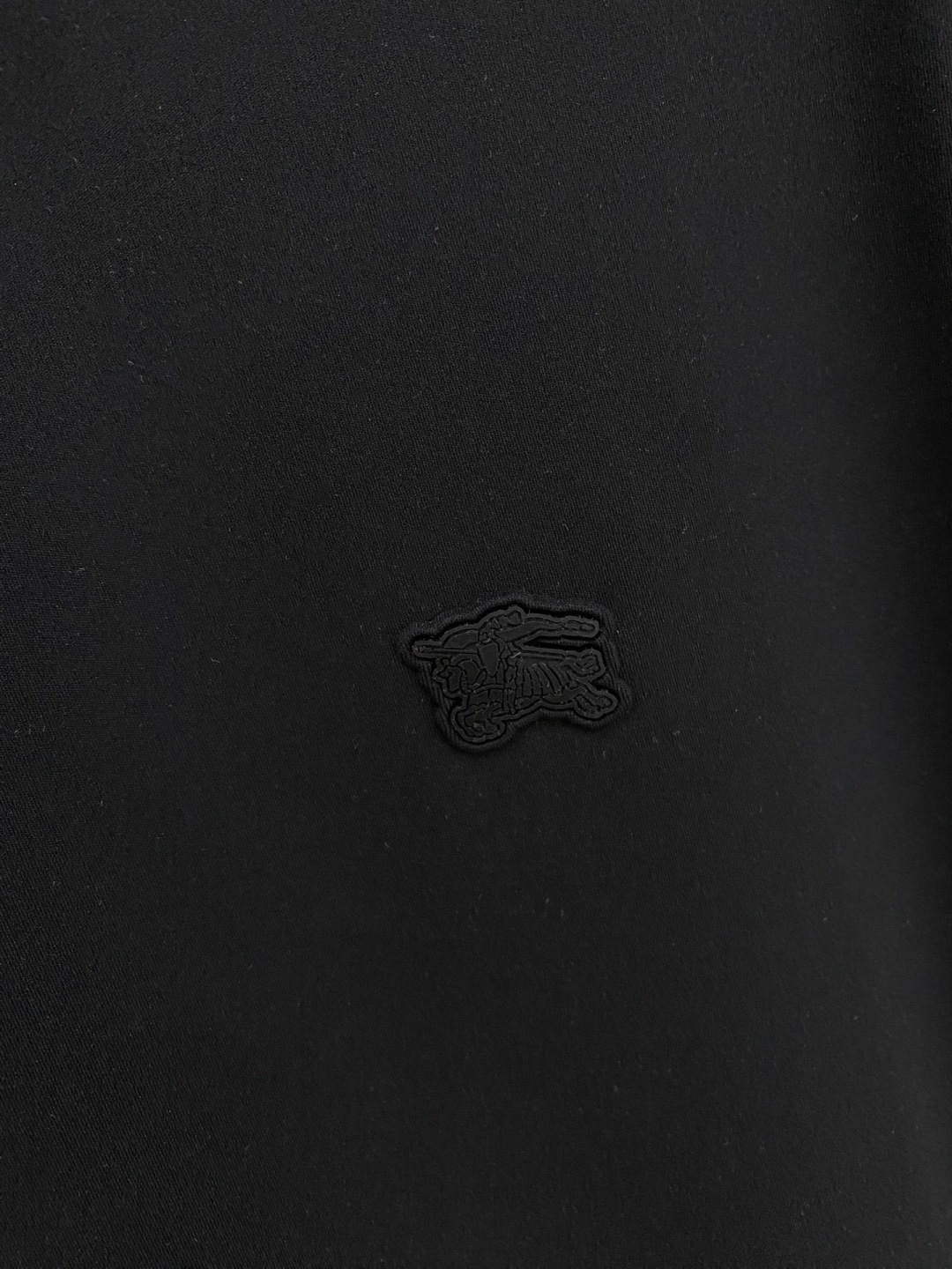 巴宝莉秋季新款Polo翻领长袖 系列。定制顶级冰爽锦氨无痕衬衫🔥！重工艺1:1设计，时尚大牌元素logo