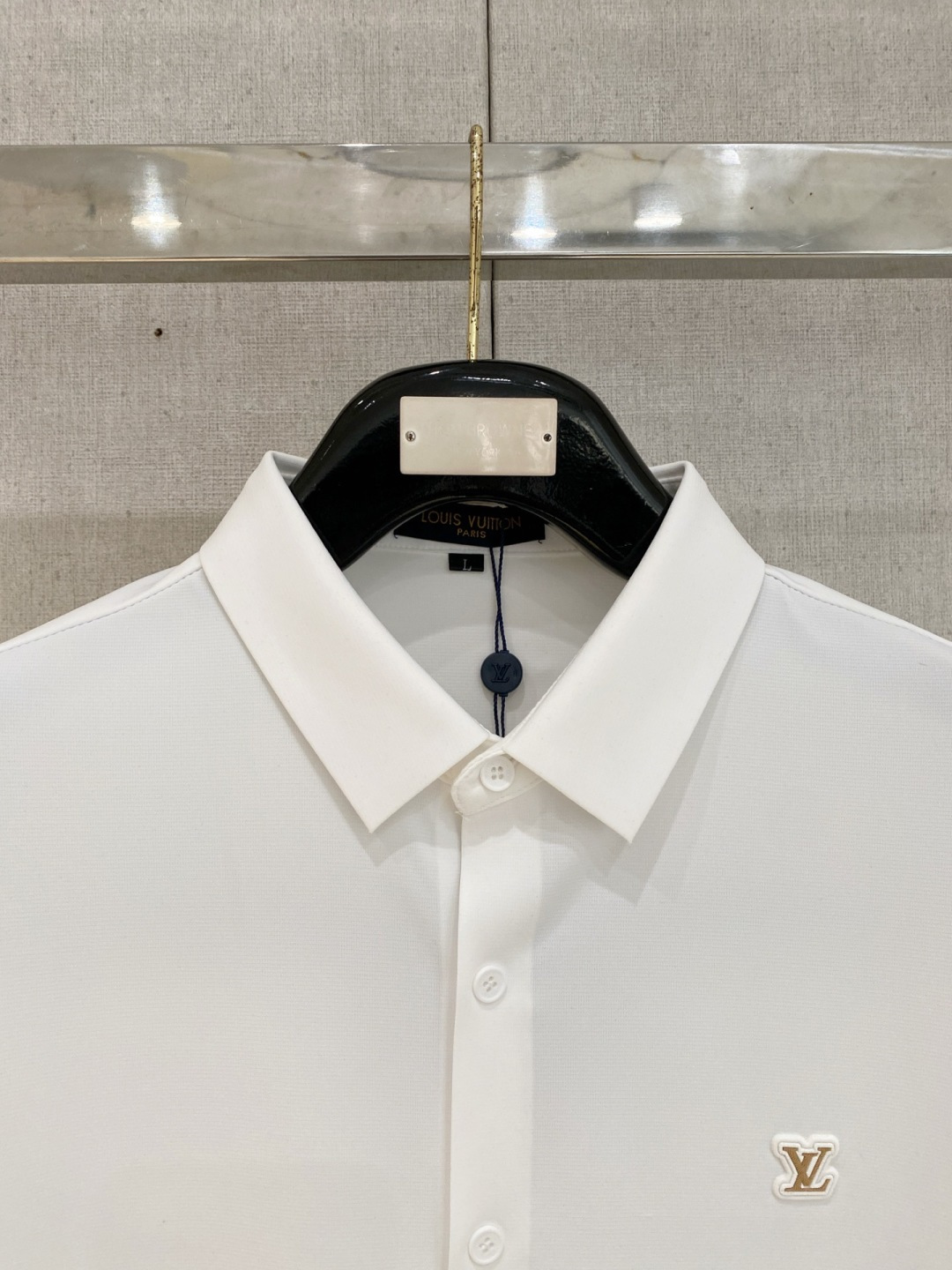 路易威登 Lv 秋季新款Polo翻领长袖 系列。定制顶级冰爽锦氨无痕衬衫🔥！重工艺1:1设计，时尚大牌元